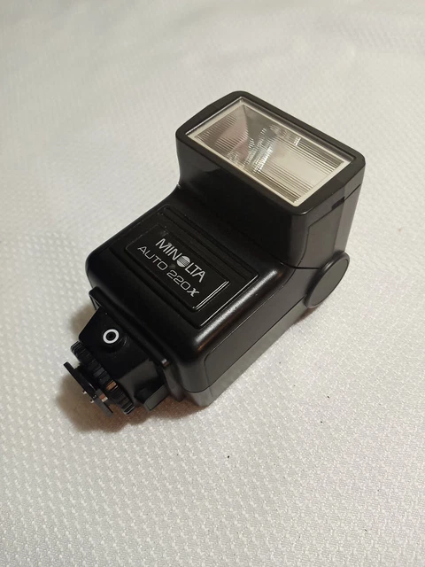 Konica Minolta Auto Electroflash 220x Shoe Mount Flash ISO Monitor TESTED