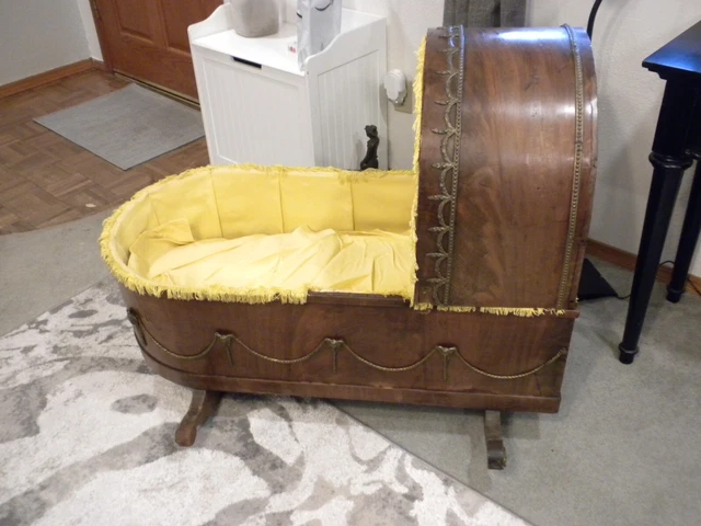 Antique Victorian Or Regency Era Wood Baby Cradle Bassinet Rocker 19th Century
