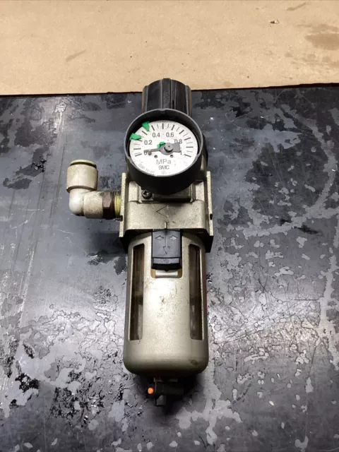 SMC Regulator Filter Gauge AW30-03BCG-R #701F38