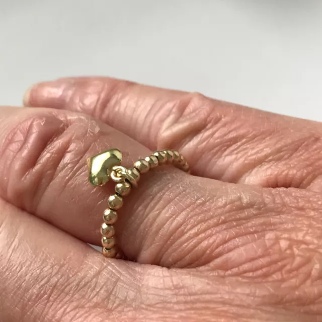 Goldperlenring, Stretch Stapel Perlenring mit Herz Charm, individuelle Größen 2