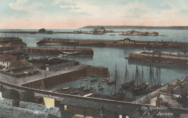 ST HELIER, THE HARBOUR, Jersey, Channel Islands - Vintage POSTCARD