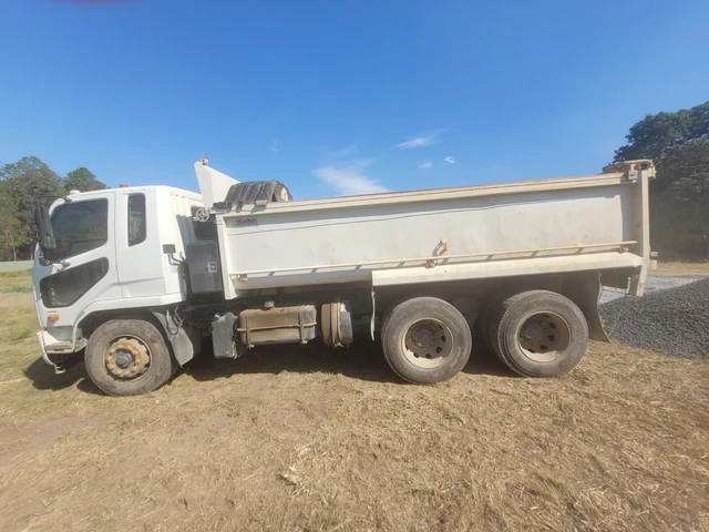 Fuso Tipper with work. Low klm 350000 local work in and around Gold Coast