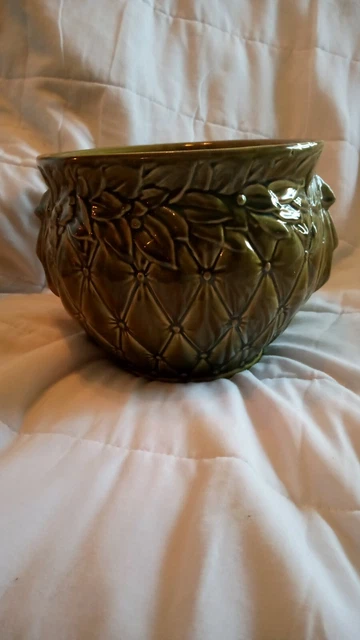 LARGE MCCOY POTTERY JARDINAIRE Planter Quilted Diamond Leaf GREEN GLAZE Nice