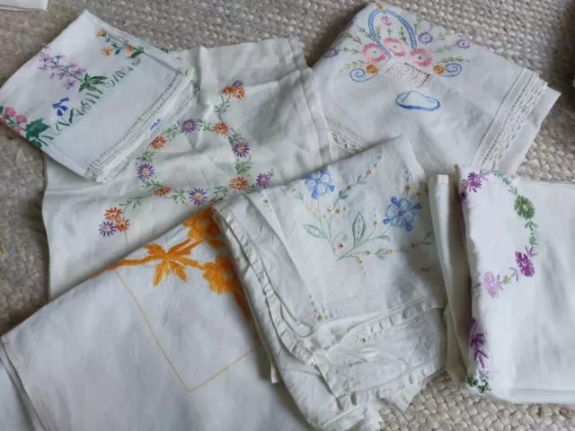 Job Lot 5 vintage hand embroidered linen Med/ Large Size tablecloths #9