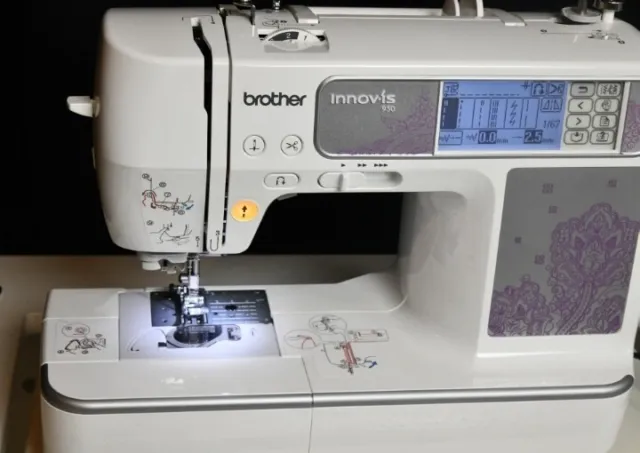 Brother Innov-Is 950 Embroidery and Sewing / Quilting Solutions Machine Machine