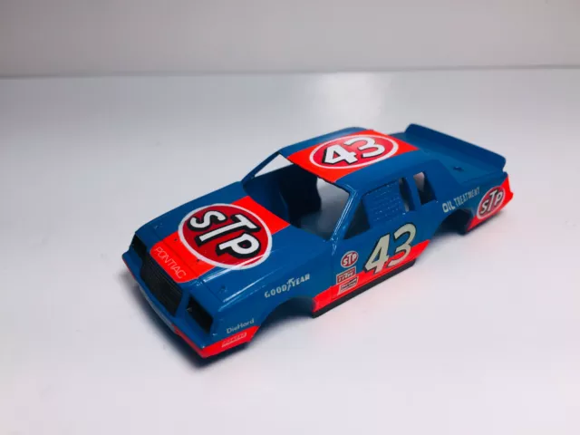 TYCO RARE PETTY PONTIAC STOCKER BODY #43 440-X2 ~ NEW old STOCK UNUSED ~ UNIQUE