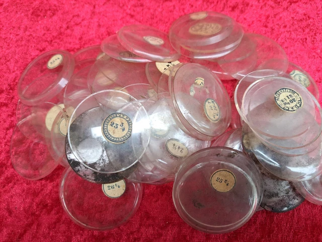 Lot De 25 Verres Anciens Pour Montre à Gousset - Diamètre 45 Mm, épaisseur 3 Mm, En Verre Minéral, Occasion