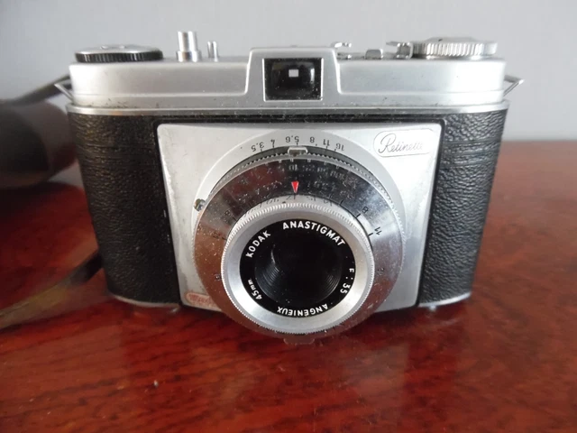 Ancien Appareil Photo Kodak Retinette F Angenieux 45 mn F:35 Avec Etui En Cuir