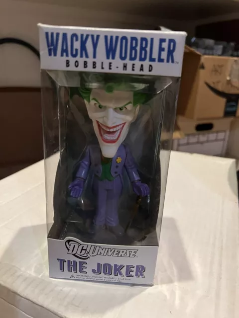 DC Universe The Joker Wacky Wobbler Bobble Head Funko