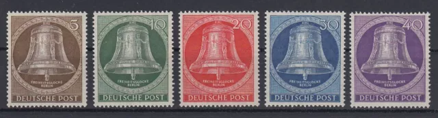 Berlin 1953 Glocke mittig, kompletter Satz Mi.-Nr. 101-105 **