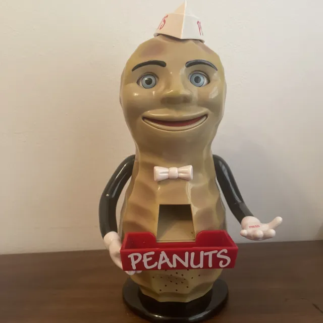 Mr. Peanut Animated Ballpark Talking Peanut Dispenser 2001 Battery (working)