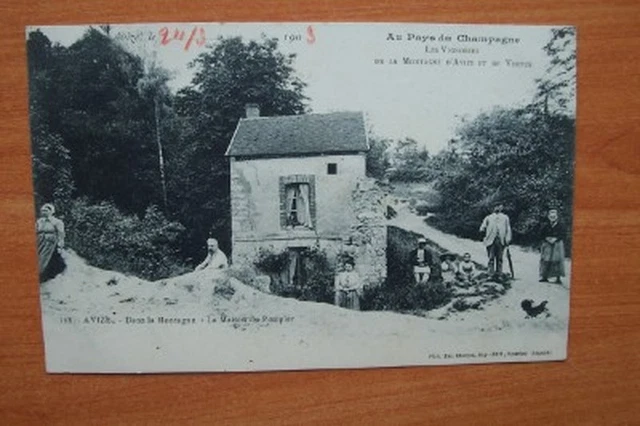 CPA: AVIZE in the mountains the firefighter's house, in the land of Champagne