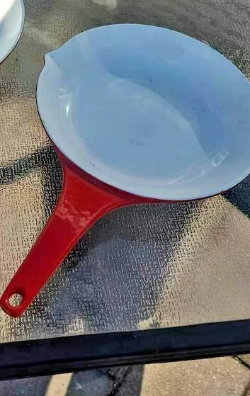 Copco Red Enamel Cast Iron 8.5" Frying Pan Skillet 109E Pour Spout Denmark NICE!