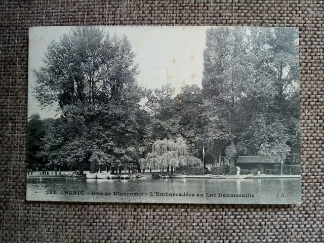 Cpa Paris Bois De Vincennes L Piercadère Au Lac Daumesnille