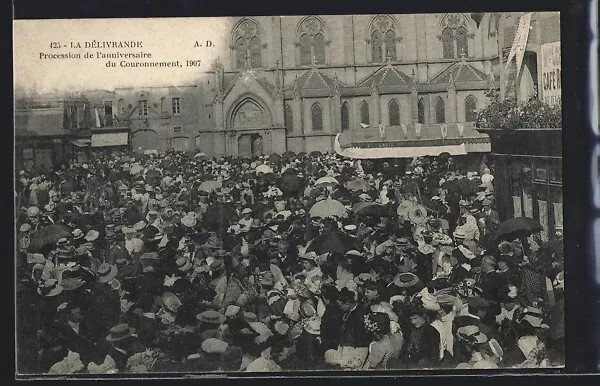 CPA La Délivrande, Procession de l´anniversaire du Couronnement, 1907