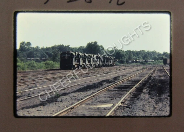 Original '76 Ektachrome Slide NW Norfolk Western 8481 U30B String lineup   36V10