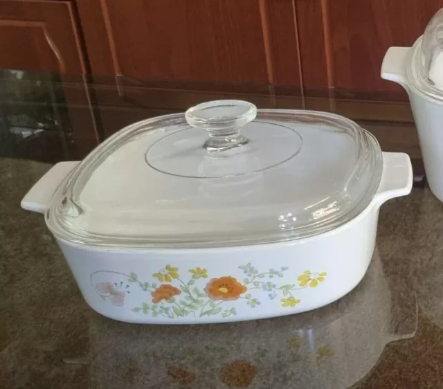 Corning Ware 2L Wildflower Casserole Dish (Rare Vintage Collectors Item)