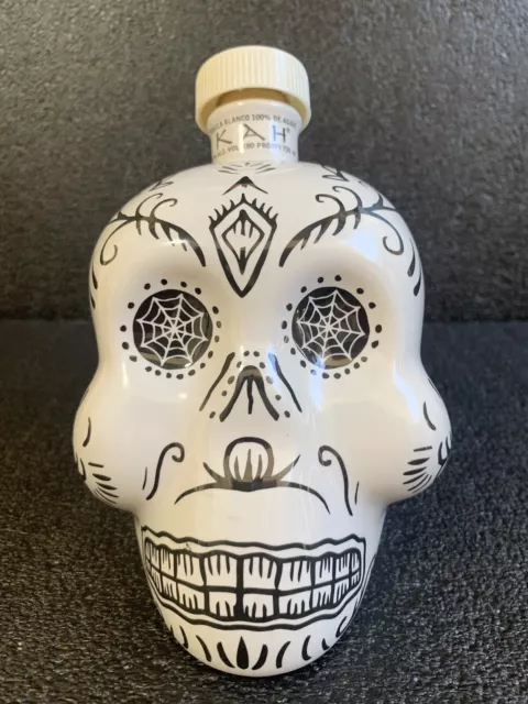 KAH Tequila Sugar Skull Decanter Empty Bottle 750ml 2012 Day Of The Dead KAH Tequila Sugar Skull Decanter Empty Bottle 750ml 2012 Day Of The Dead