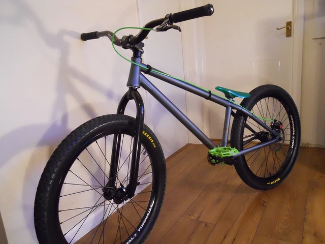 OCTANE ONE DIRT Jump Bike Gusset Forks Halo Tornado 24