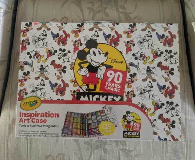 https://www.picclickimg.com/U3EAAOSw3U1fMBNa/Disney-Mickey-Mouse-Crayola-Inspiration-Art-Case-Portable.webp