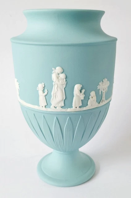 Wedgwood Jasperware Turquesa con Base Jarrón