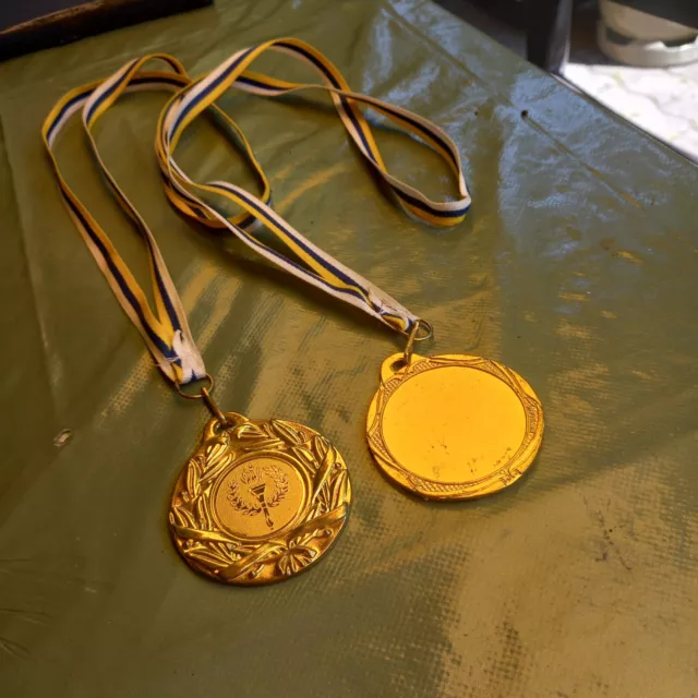 6 medaillen goldfarben ohne Gravur