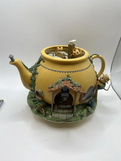 VTG ENESCO TEAPOT Bungalow Whiskerflick Mice Family. Lights