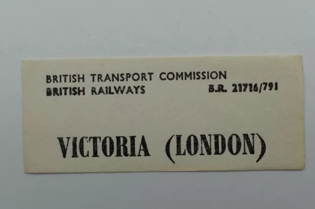 BTC British Railways Luggage Label Victoria (London) (YT5)