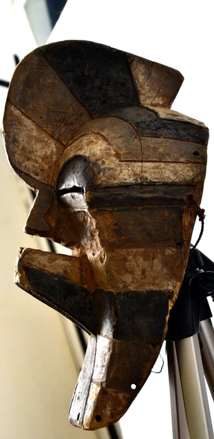 African tribal art, Songye mask  from Democratic Republic of Congo 4
