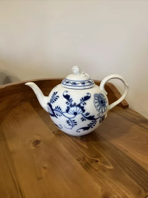 Meissen Teapot Blue Onion With Rose Top
