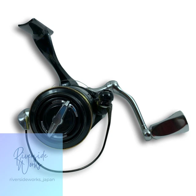 16VANQUISH C3000HG SHIMANO 16 Vanquish C3000HG Spinning Reel with