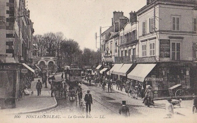 CPA 77 BRIE Env. Melun FONTAINEBLEAU La Grande Rue 1919 animée