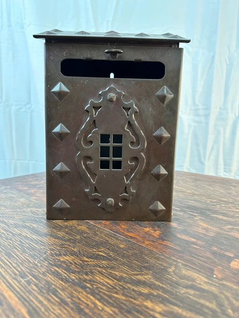 ANTIQUE   ARTS and CRAFTS   AMERICAN MAILBOX   Mail Box   Stickley Era   W7176