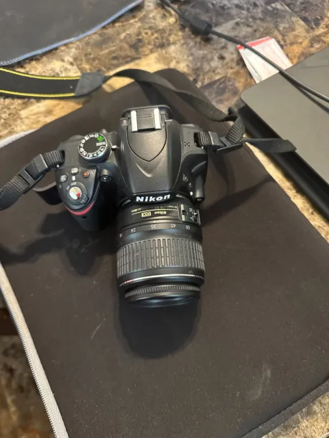 Nikon D D3200 24.2MP Digital SLR Camera - Black (Kit w/ AF-S DX ED VR G 18-55mm