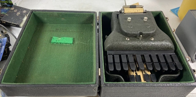 PRE WW2 Stenotype Stenograph Machine in Case! Super Nice! Case Excellent Cond!