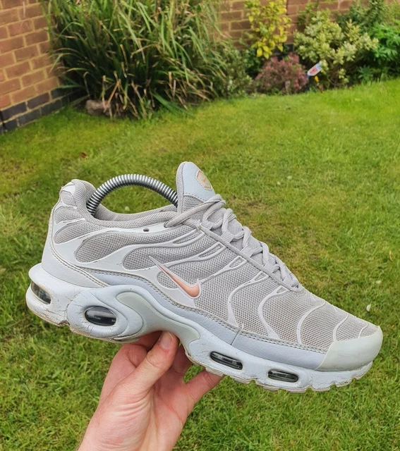 Womens nike tn trainers top