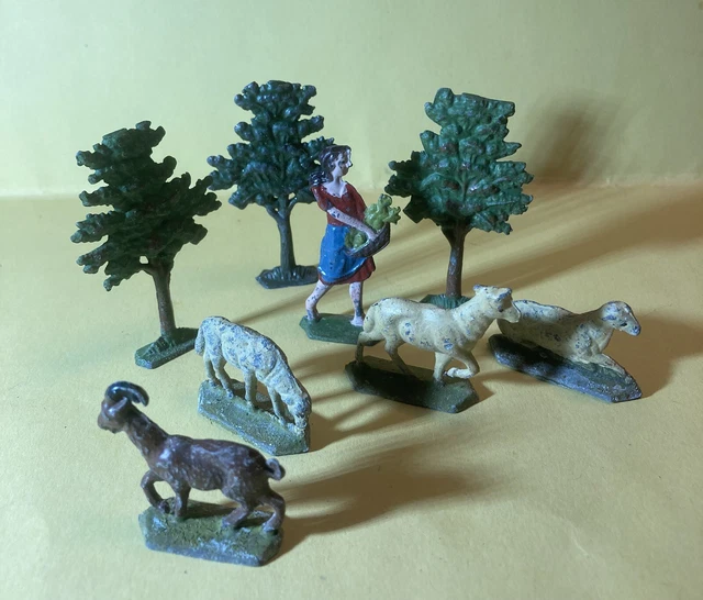 ANCIENS JOUETS EN plomb, lot de 3 personnages Toréro gitane Quiralu, autre... EUR 25,00 - FR