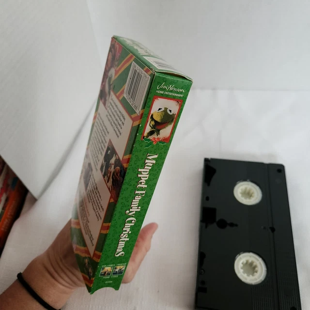 Muppet family christmas vhs uk