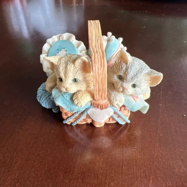 Vntg Lang & Wise Cat Figurine 1st Edition "Spilling the Yarn" Susan Winget 1999 Vntg Lang & Wise Cat Figurine 1st Edition "Spilling the Yarn" Susan Winget 1999