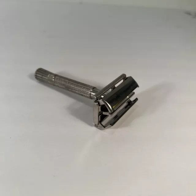 Vintage 1957 Gillette Flare Tip Super Speed TTO DE Safety Razor C1