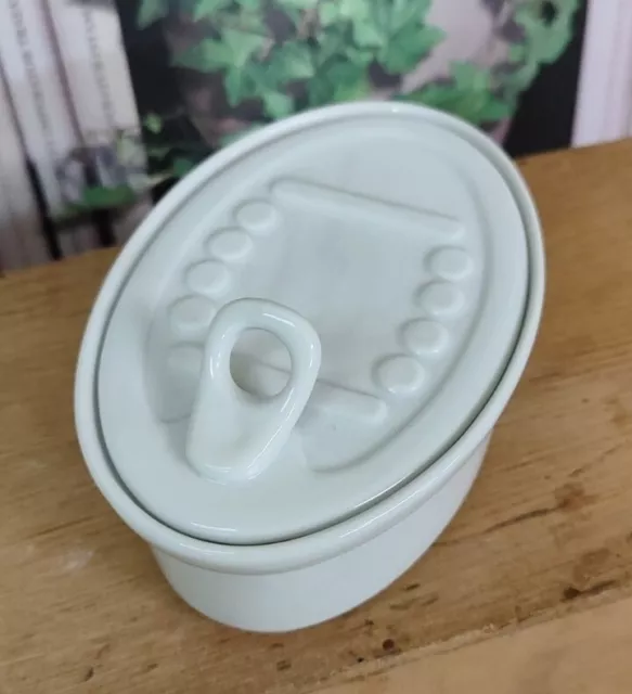 Beurrier En Porcelaine Style Boîte De Conserve