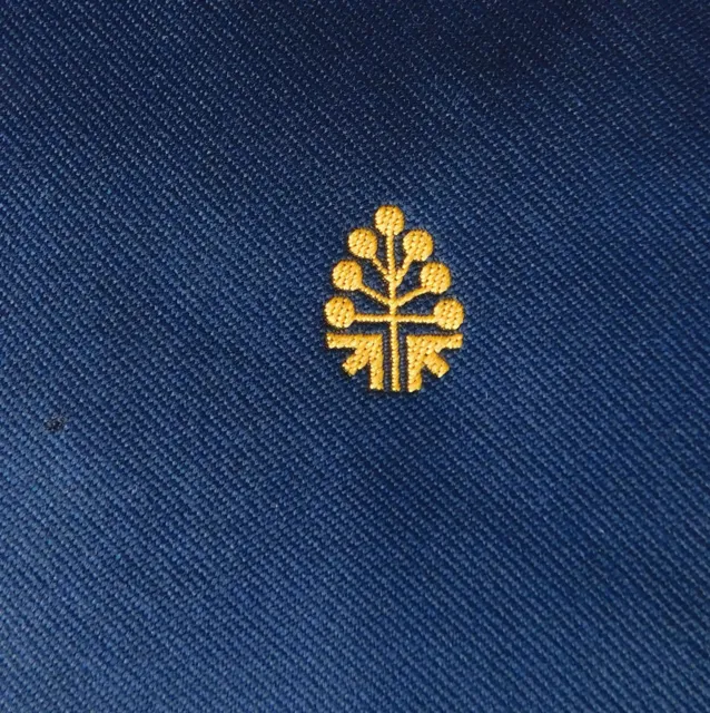 Cravatta kipper Macclesfield emblema oro logo aziendale o banca vintage anni '70