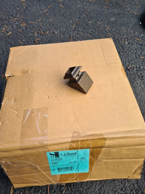 L.J. smith stair parts 9/16 pitch shoe w/set screw 28ct. LI-h05p-abz Iron.