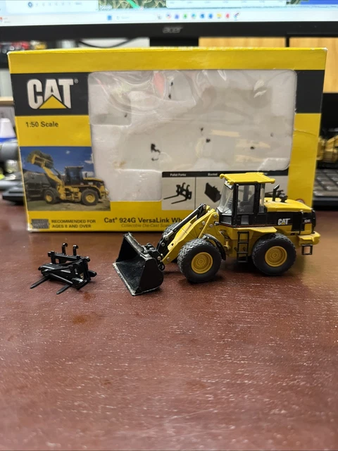 Pá Carregadeira Caterpillar 924G Versatil Diecast Masters 1:50 - 19 anos! Loja on-line de