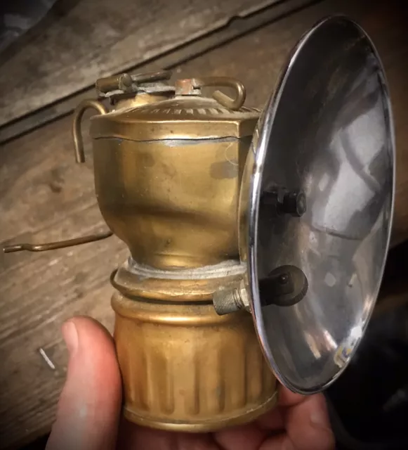 ANTIQUE OLD 1900's MINER MINE CARBIDE BRASS HELMET LAMP LIGHT LANTERN