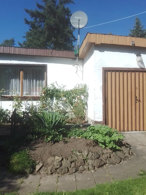 Bungalow mit Pachtgarten