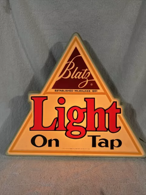 VINTAGE BLATZ LIGHT BEER ON TAP  PLASTIC SIGN 15 1/2" x 18” HEILEMAN BREWING