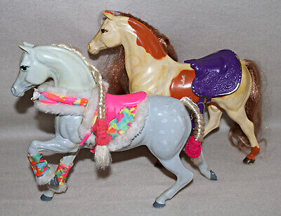 Mattel Ottimo stato Lucky scatola originale Blizzard Barbie Horses Blizzard 