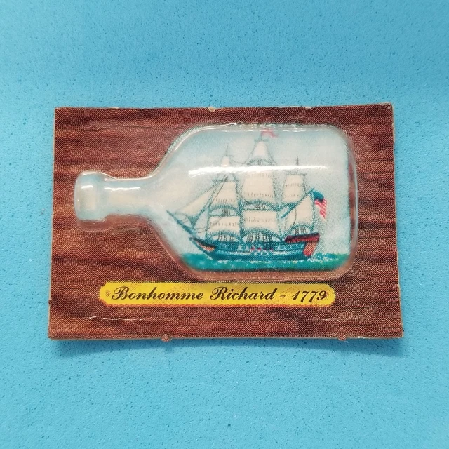 Vintage 1960 Cracker Jack Ship in a Bottle BONHOMME RICHARD 1779 - Free Shipping Vintage 1960 Cracker Jack Ship in a Bottle BONHOMME RICHARD 1779 - Free Shipping