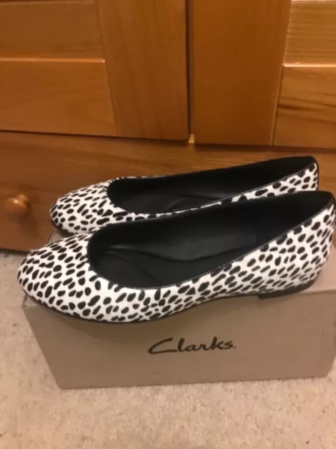 CLARKS BRAND NEW Grace Piper Leather Gold Pumps UK 7 EUR 41
